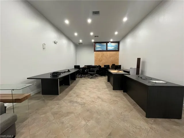 954 Country Club Blvd A, Cape Coral, Florida 33990