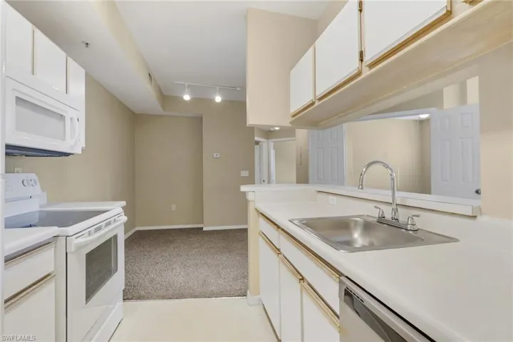 6321  Aragon  WAY, Fort Myers, FL 33966
