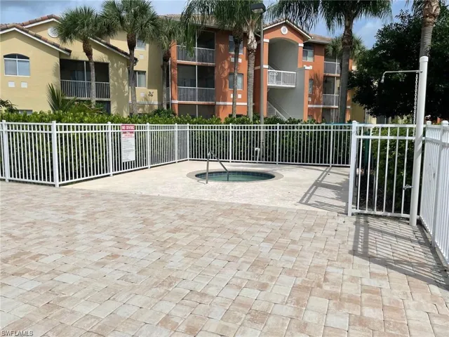 6321  Aragon  WAY, Fort Myers, FL 33966