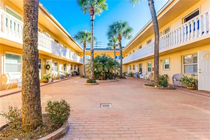 View of home's community featuring a balcony