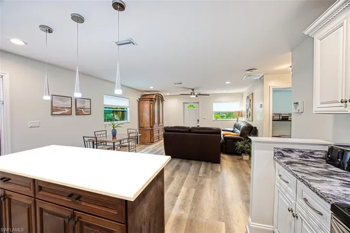 2695  Francis  AVE, Naples, FL 34112