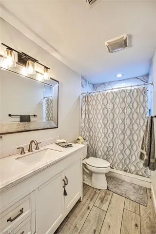 2695  Francis  AVE, Naples, FL 34112