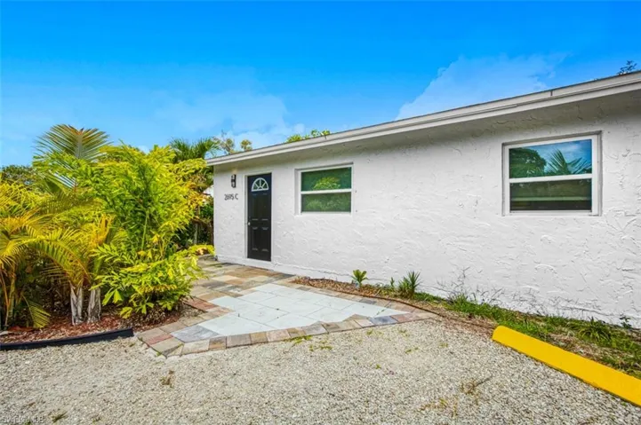 2695  Francis  AVE, Naples, FL 34112