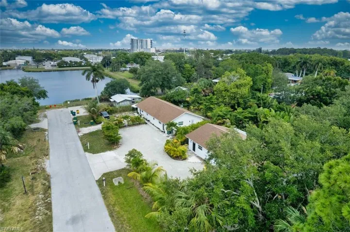 2695  Francis  AVE, Naples, FL 34112
