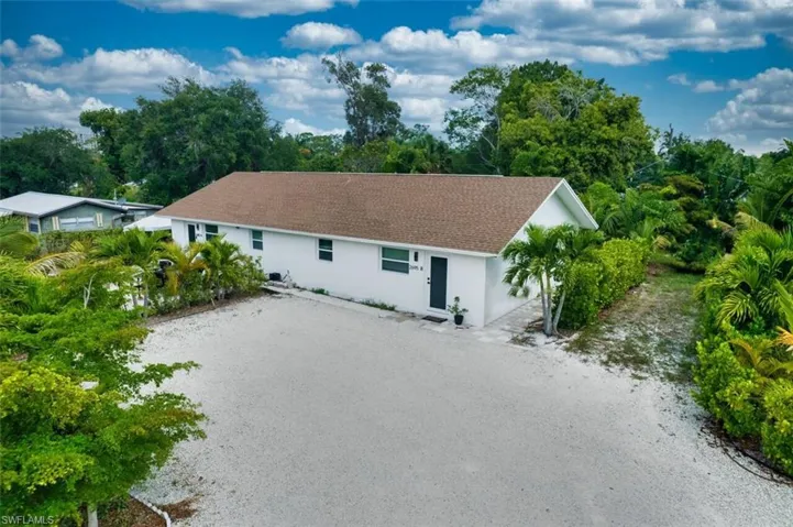 2695  Francis  AVE, Naples, FL 34112