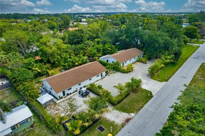 2695  Francis  AVE, Naples, FL 34112