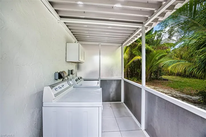 2695  Francis  AVE, Naples, FL 34112