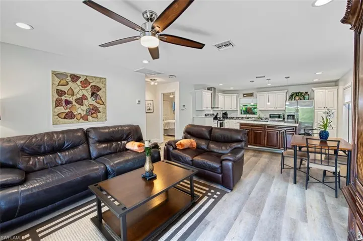 2695  Francis  AVE, Naples, FL 34112