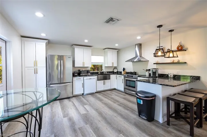 2695  Francis  AVE, Naples, FL 34112