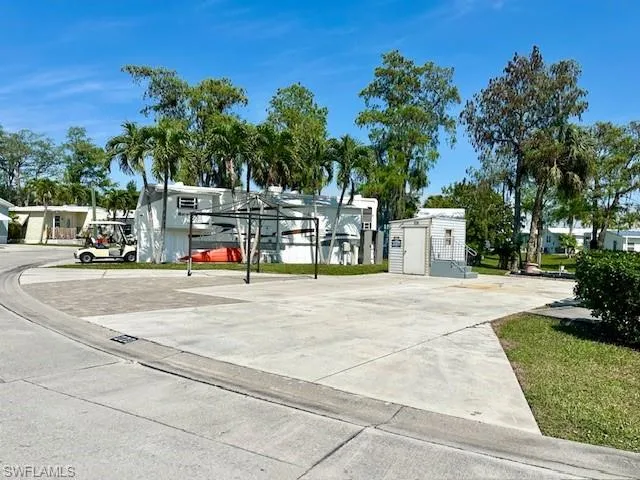 220  Cheetah  DR, Naples, FL 34114