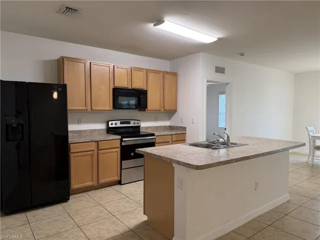 1741 Sw 14th St, Cape Coral, Florida 33991