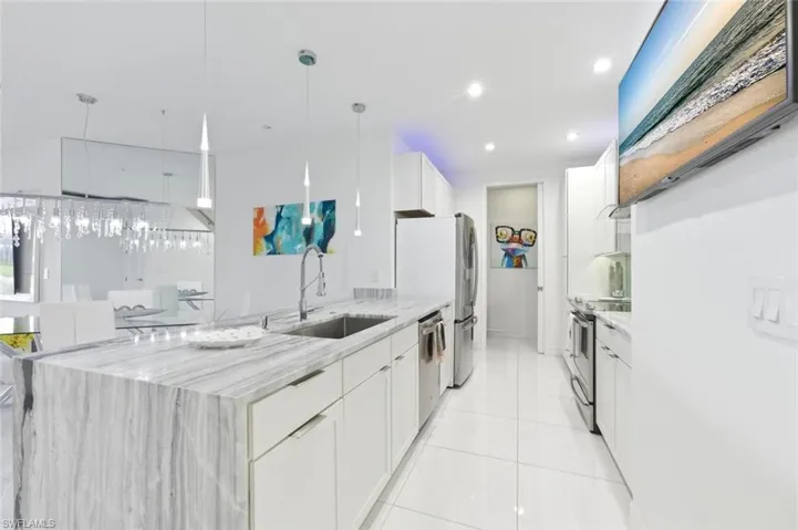 7345 Rockefeller Dr, Naples, Florida 34119
