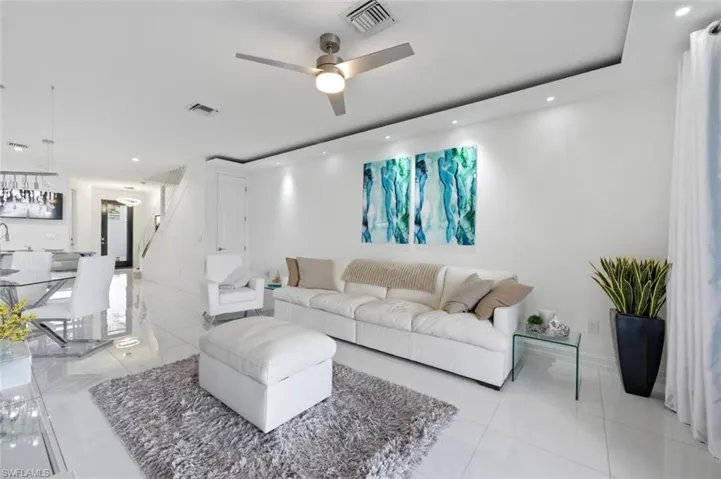 7345 Rockefeller Dr, Naples, Florida 34119