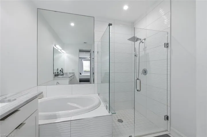 7345 Rockefeller Dr, Naples, Florida 34119