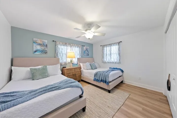 657  Pompano  DR, Naples, FL 34110