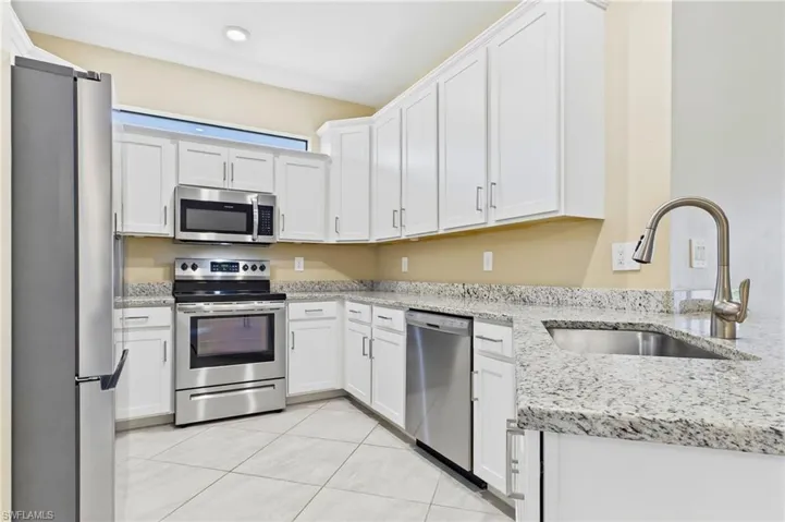 14050 Pine Lodge Ln, Fort Myers, Florida 33913