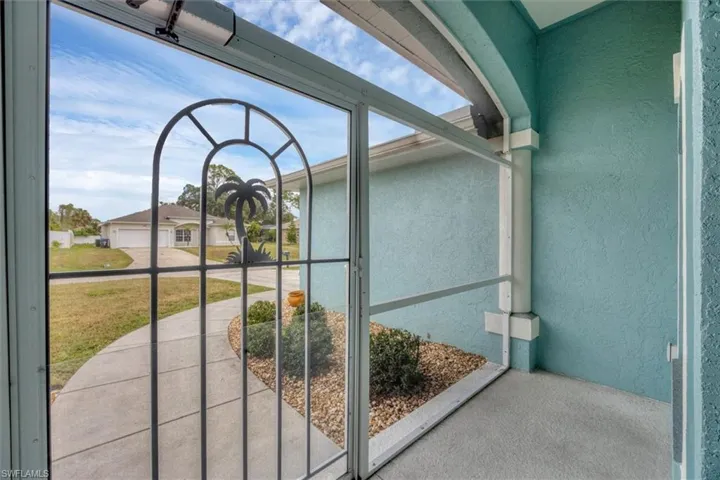 1469  Franklin  LN, North Port, FL 34286