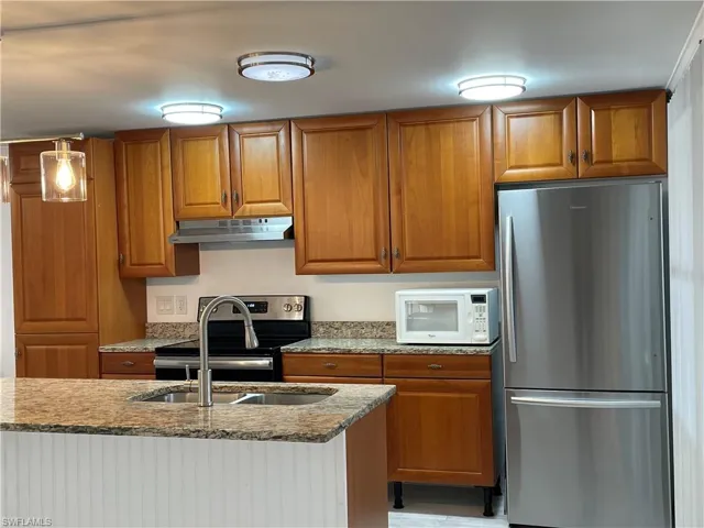 5506 Virginia Dare Ln, North Fort Myers, Florida 33917