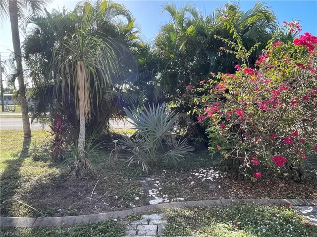 5506 Virginia Dare Ln, North Fort Myers, Florida 33917