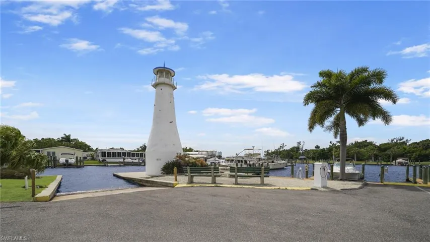 5506 Virginia Dare Ln, North Fort Myers, Florida 33917
