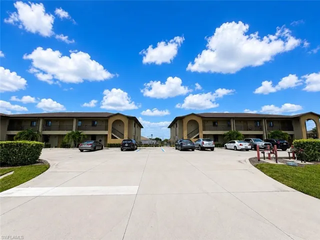 4035 Sw 8th Pl 101, Cape Coral, Florida 33914