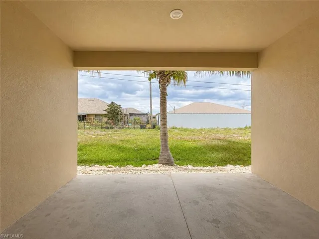 4035 Sw 8th Pl 101, Cape Coral, Florida 33914
