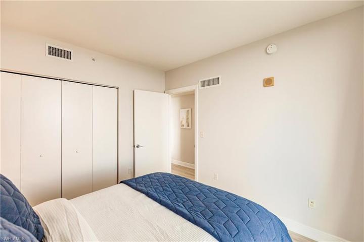 3000 Oasis Grand BLVD # 1201, FORT MYERS FL 33916