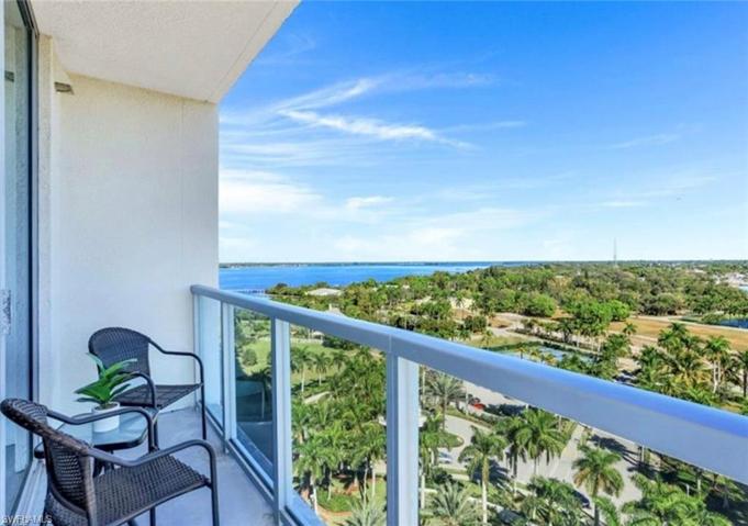 3000 Oasis Grand BLVD # 1201, FORT MYERS FL 33916