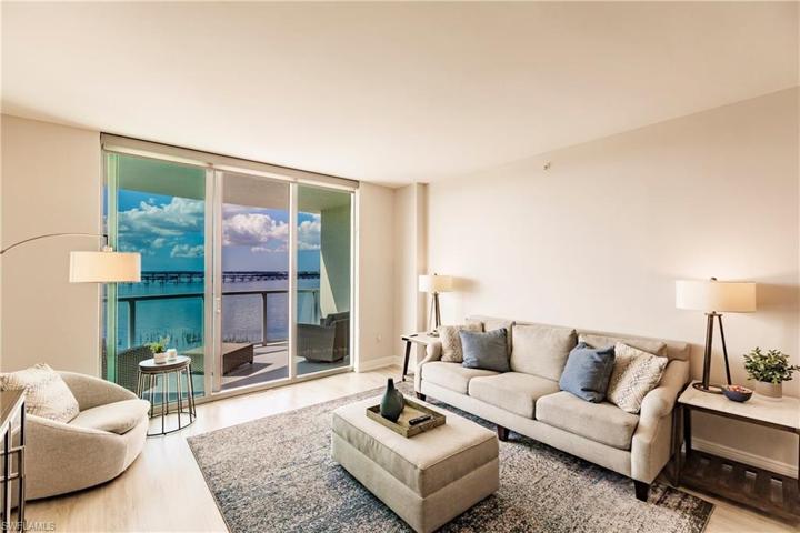 3000 Oasis Grand BLVD # 1201, FORT MYERS FL 33916