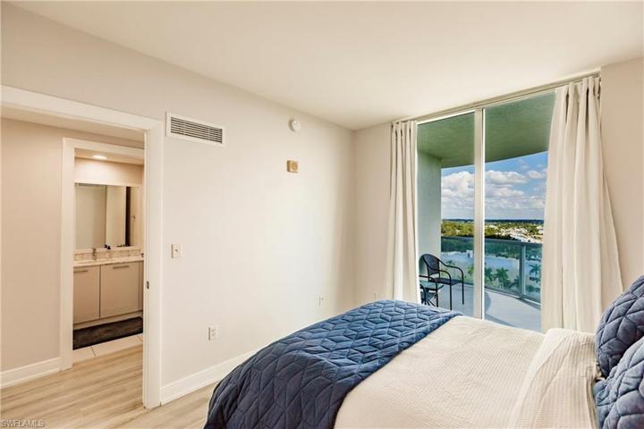 3000 Oasis Grand BLVD # 1201, FORT MYERS FL 33916