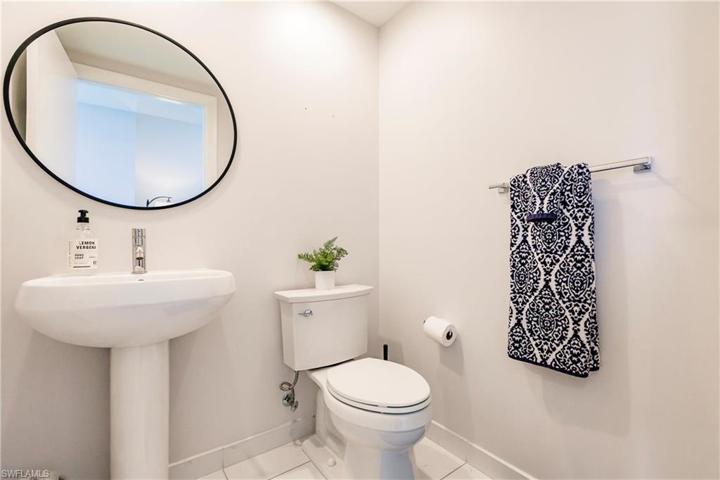 3000 Oasis Grand BLVD # 1201, FORT MYERS FL 33916