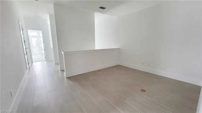 Flex room/Den/Study