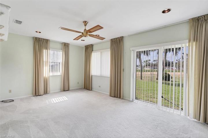 201 Lake AVE N, LEHIGH ACRES FL 33936