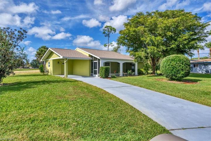 201 Lake AVE N, LEHIGH ACRES FL 33936