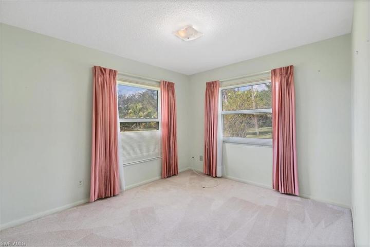 201 Lake AVE N, LEHIGH ACRES FL 33936
