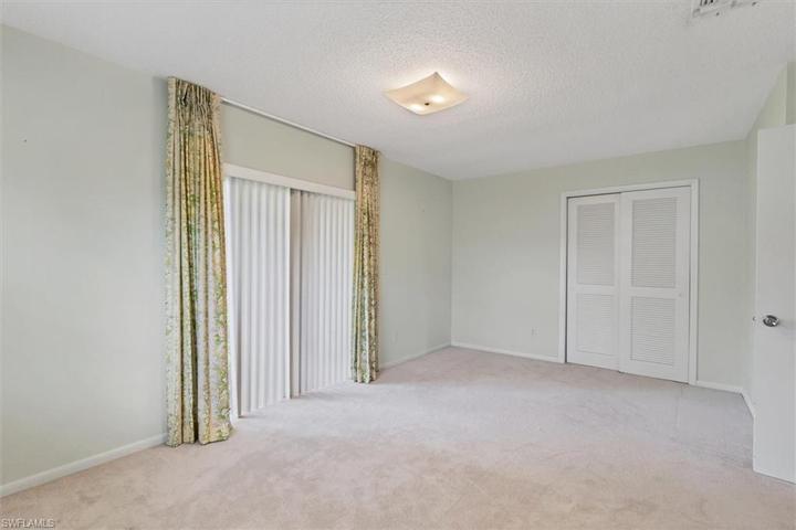 201 Lake AVE N, LEHIGH ACRES FL 33936