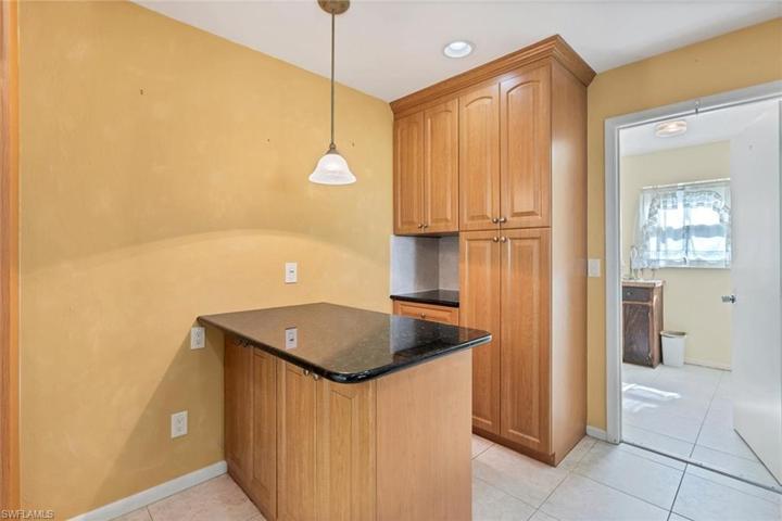 201 Lake AVE N, LEHIGH ACRES FL 33936