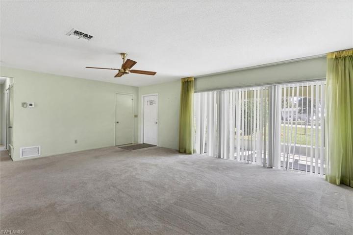 201 Lake AVE N, LEHIGH ACRES FL 33936