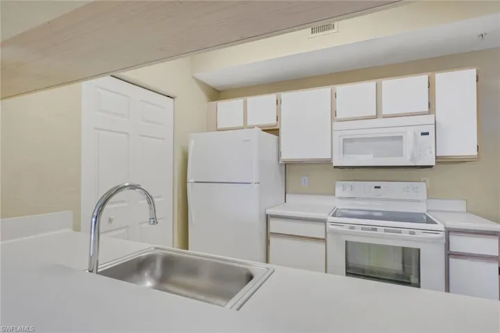 6321  Aragon  WAY, Fort Myers, FL 33966