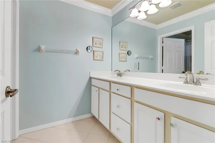 5730 Lago Villaggio Way, Naples, Florida 34104