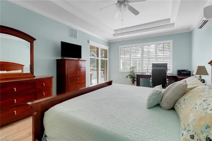 5730 Lago Villaggio Way, Naples, Florida 34104