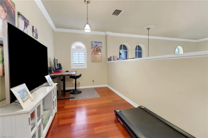 5730 Lago Villaggio Way, Naples, Florida 34104