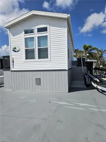 View of property exterior