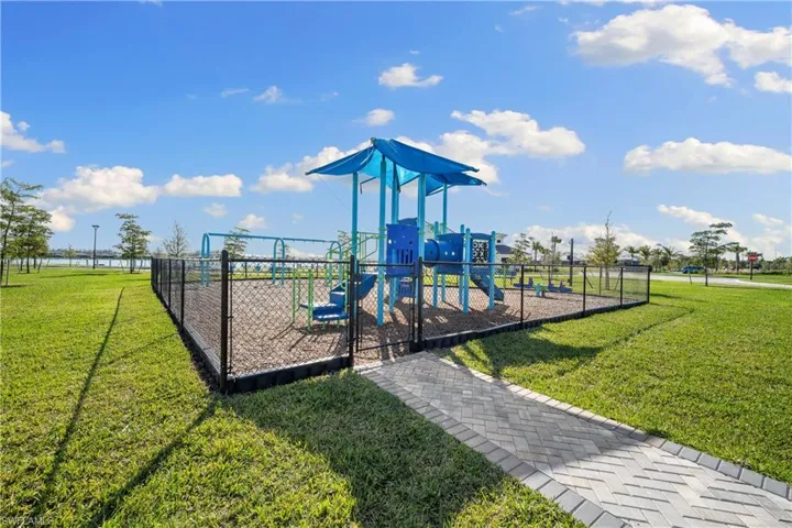15086  Blue Bay  CIR, Fort Myers, FL 33913