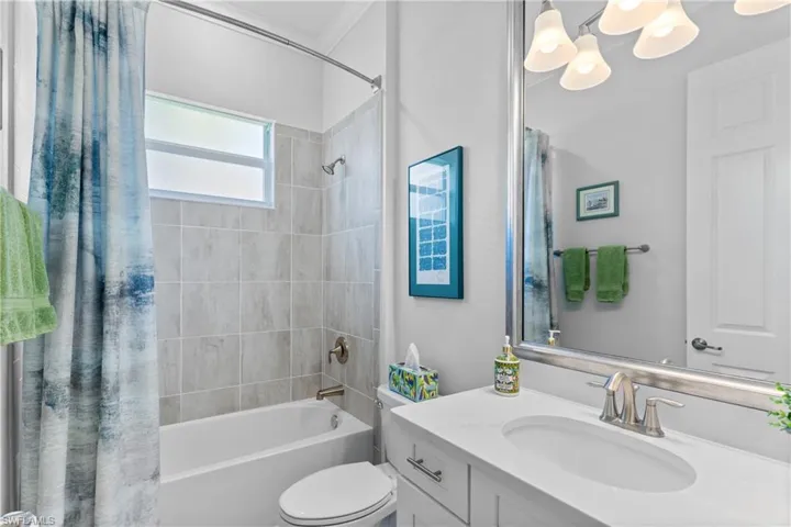 15086  Blue Bay  CIR, Fort Myers, FL 33913