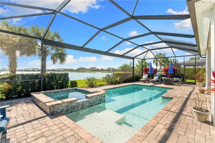 15086  Blue Bay  CIR, Fort Myers, FL 33913