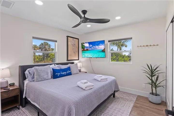 The second guest bedroom is a cozy and inviting space, perfect for family or visitors.