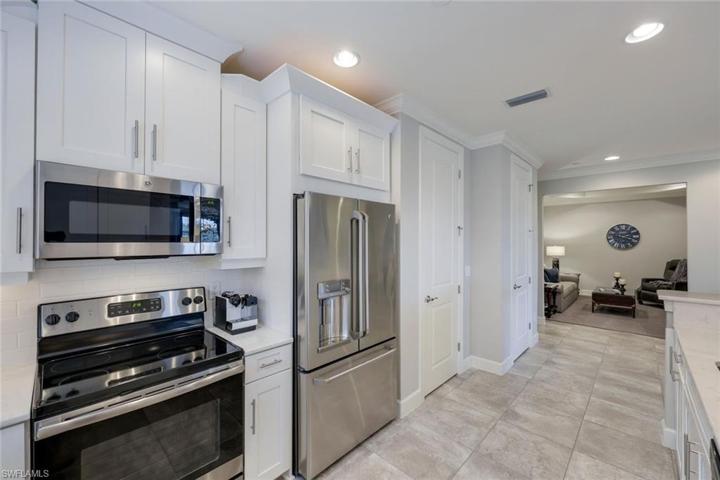 8769 Bellano CT # 104, NAPLES FL 34119