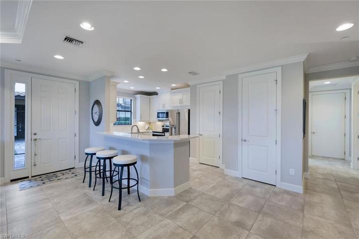 8769 Bellano CT # 104, NAPLES FL 34119