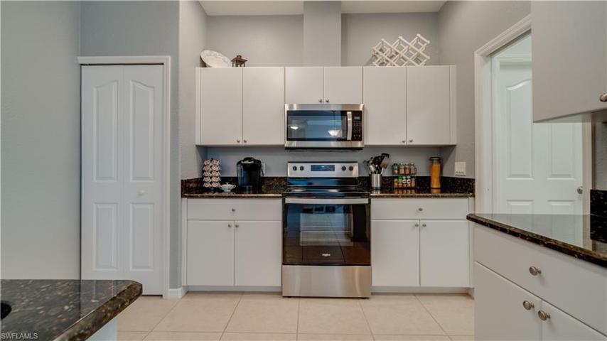 New stainless appliances? Granite countertops.? Bright and cheerful? Yes, yes, yes!